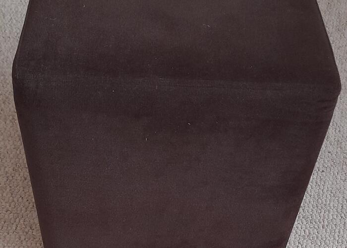 Grajewo ogłoszenia: Sprzedam 2 pufy w stanie bardzo dobrym. 
40 zł za obie